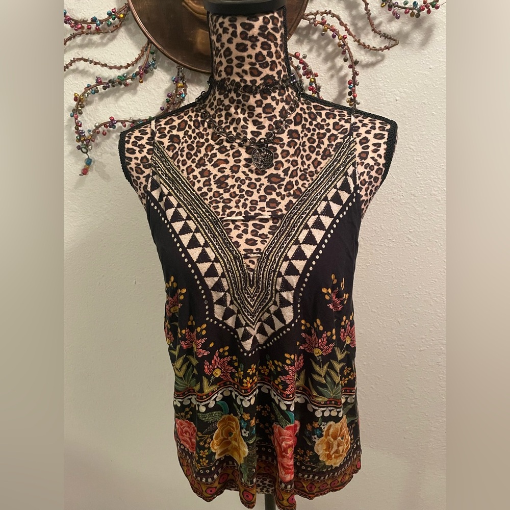 Rare Farm Rio floral Sleeveless Top
